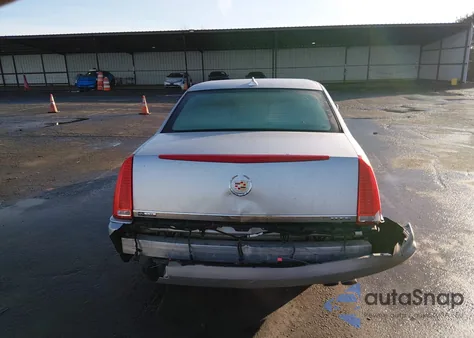 2011 Cadillac Dts Premium Collection z USA, uszkodzony, nr VIN 1G6KH5E64BU134715